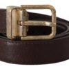 4288297.jpg Elegant Leather Belt with Engraved Buckle