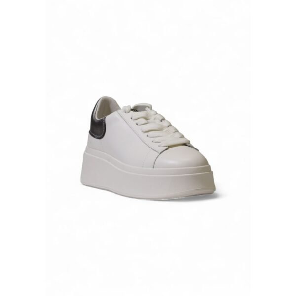 4778631.jpeg Bicolor Leather Sneaker