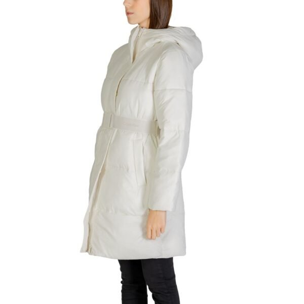 4747814.jpeg Cream Nylon Jackets & Coat