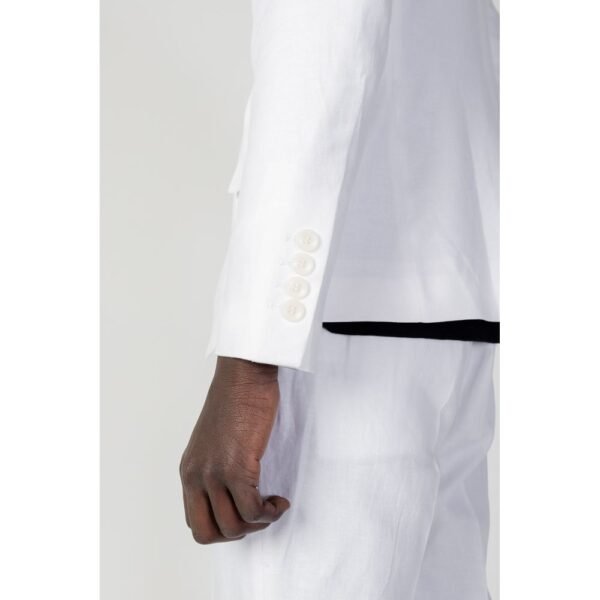 4772469.jpeg White Linen Blazer