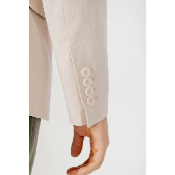 4774927.jpeg Cream Cotton Suit