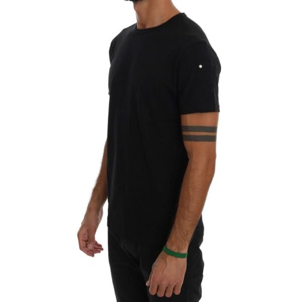 6453291.jpeg Black Cotton T-Shirt
