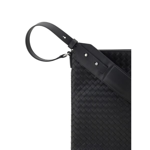 Iconic intreccio Shoulder Bag