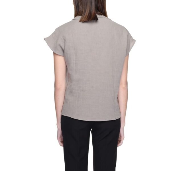 6131017.jpeg Gray Cotton Blouse