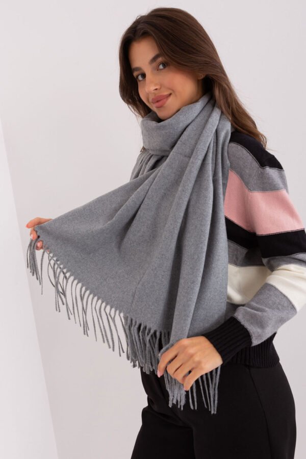 Shawl model 185894 AT