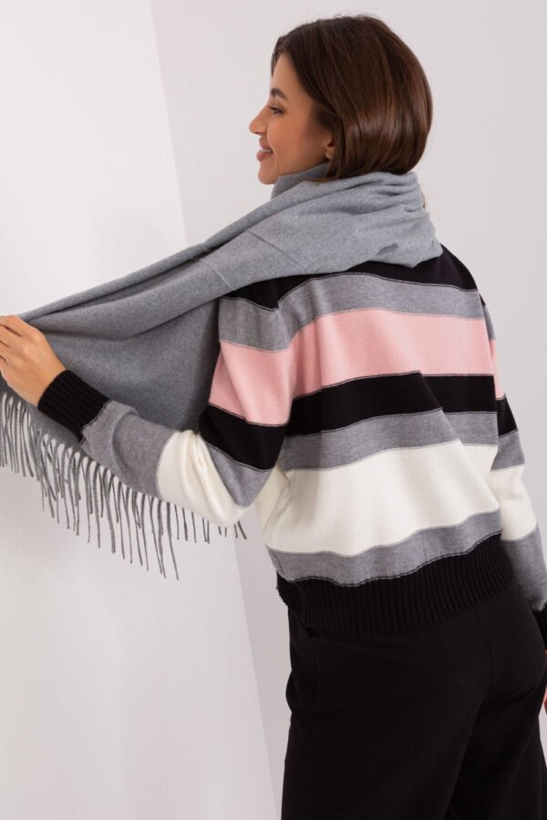 Shawl model 185894 AT