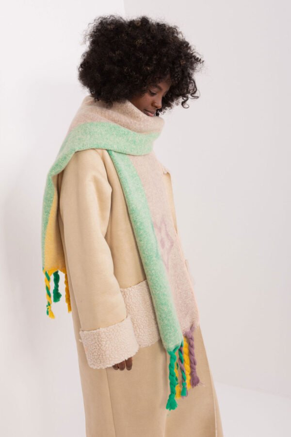 Shawl model 190560 AT