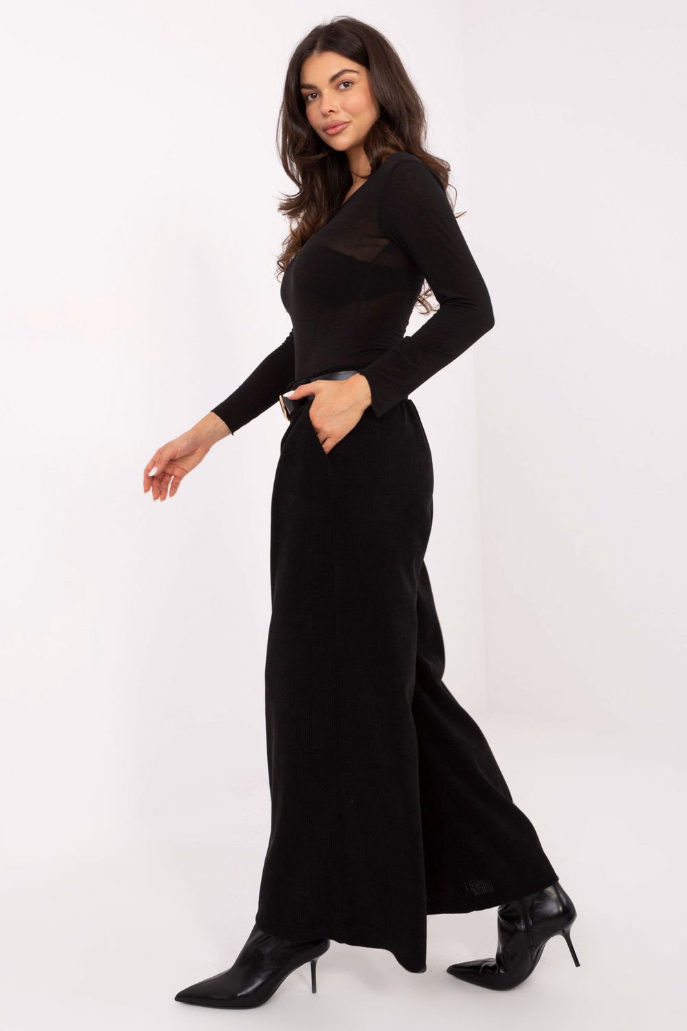 Women trousers model 220875 Rue Paris