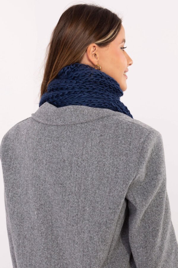 Shawl model 220398 AT