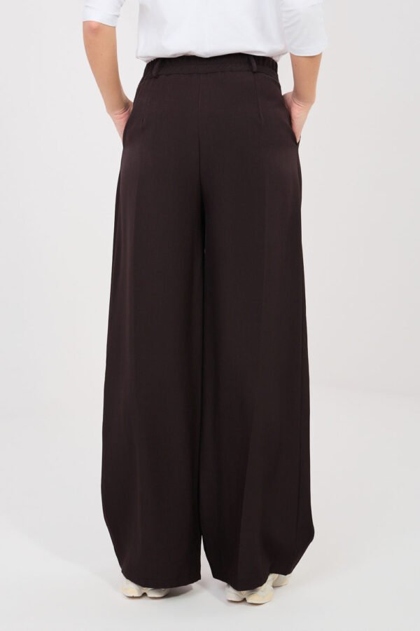 Women trousers model 225562 Rue Paris